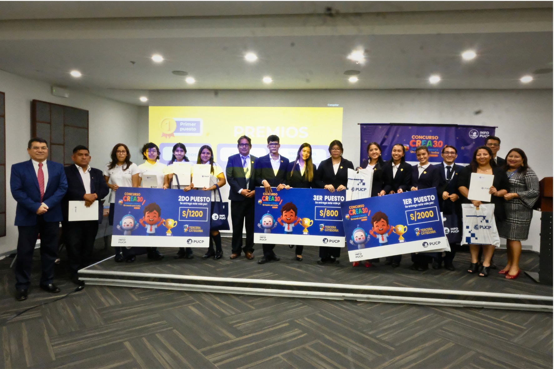 GANADORES EN EL CONCURSO CREA DE LA PUCP